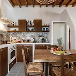 Yria Traditional House * Vívlos
