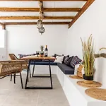 Yria Traditional House Vívlos
